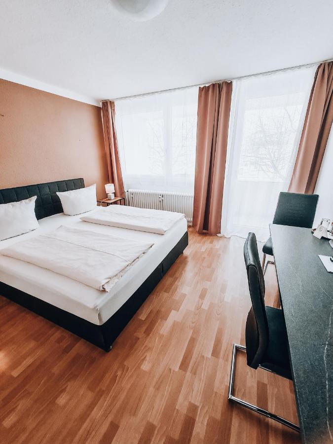 Zentral Hotel Bad Fussing Bagian luar foto